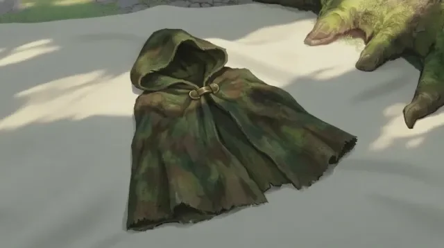 Ranger's Cloak: mottled green and brown scout cloak
